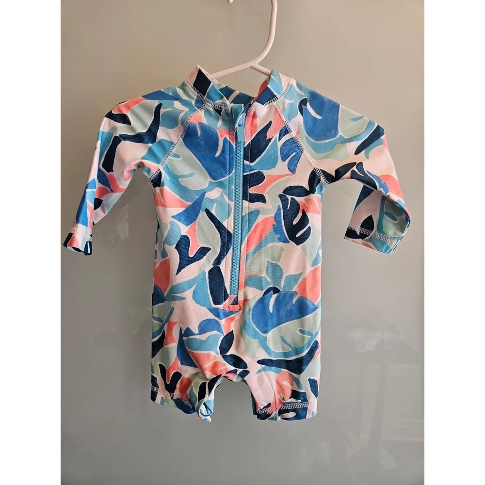 Old navy baby boy swimsuit 0-3 mos‎